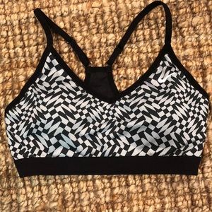 Nike Sports Bra Size M With Adjustable Straps